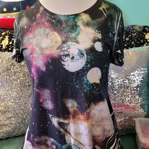 Space printed short sleeve tunic top